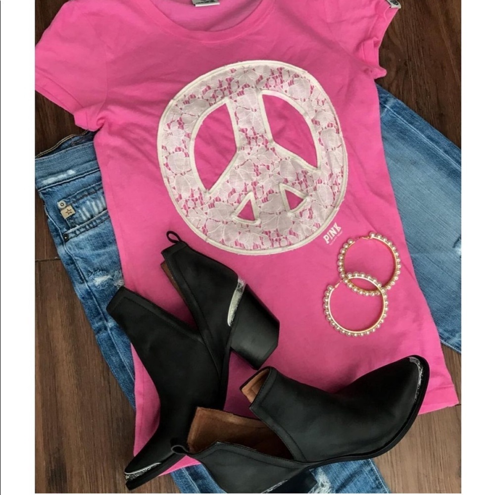 Victoria’s Secret PINK TEE - Picture 2 of 2